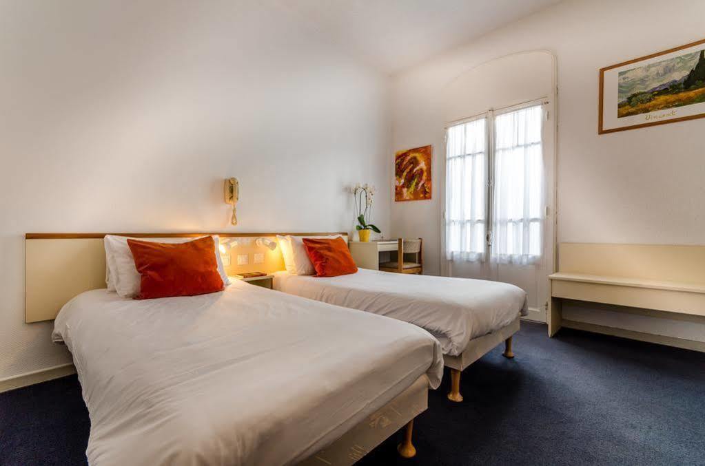 Hotel Aneto Lourdes Exterior foto